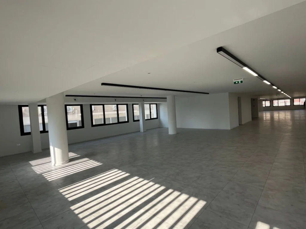 825m² Office for Rent in Larnaca – Agios Nikolaos, Limassol District
