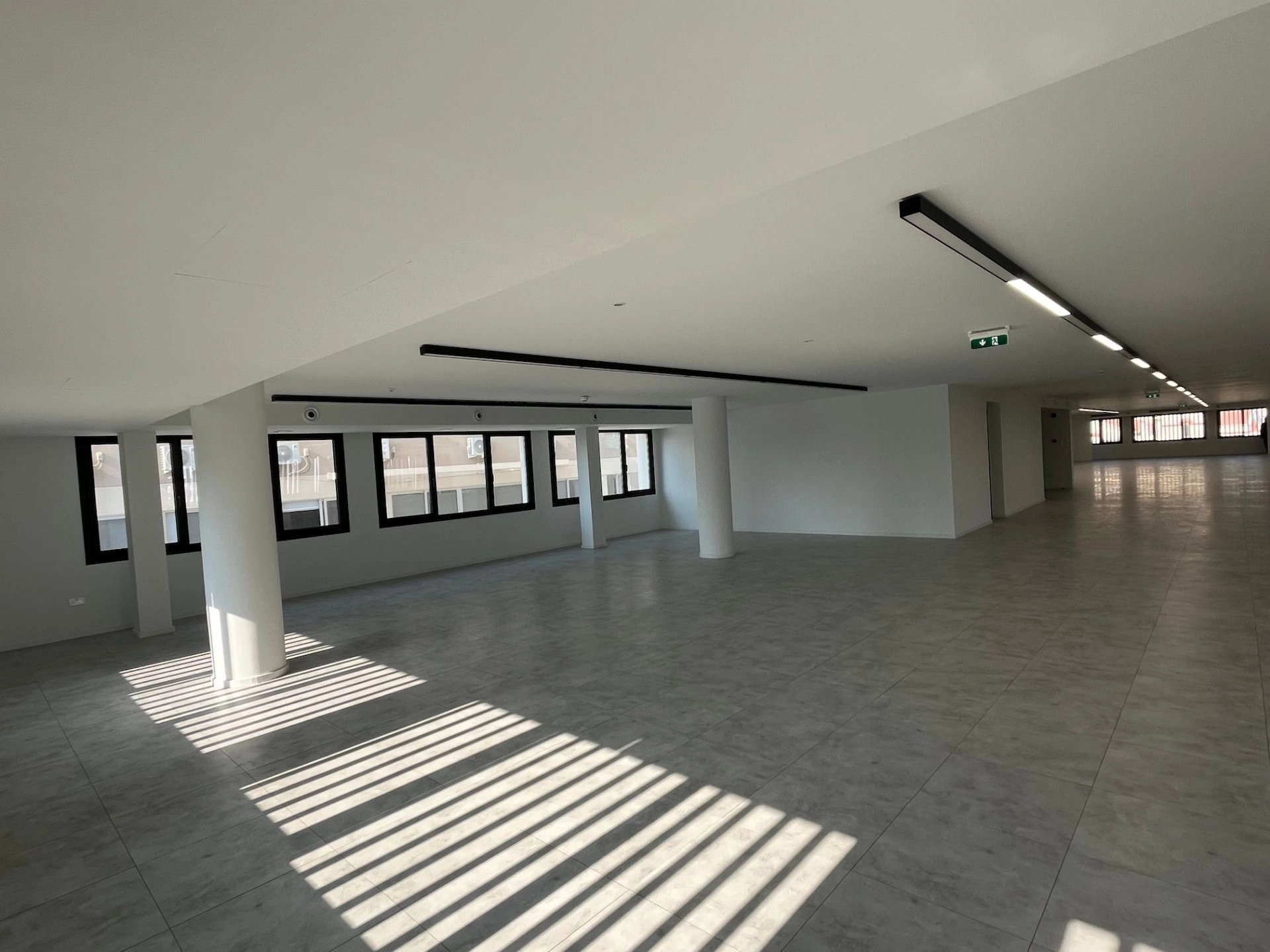 825m² Office for Rent in Larnaca – Agios Nikolaos, Limassol District