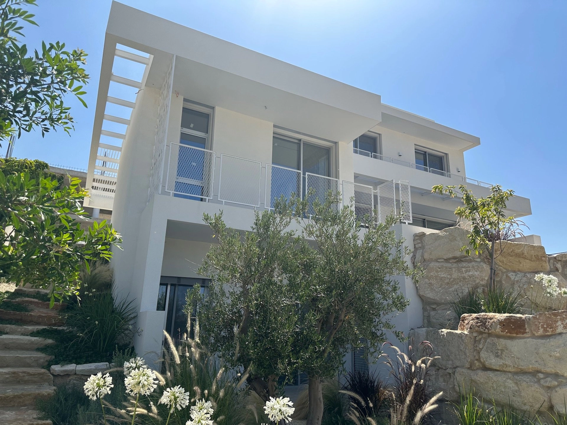 6+ Bedroom House for Rent in Agios Tychonas, Limassol District