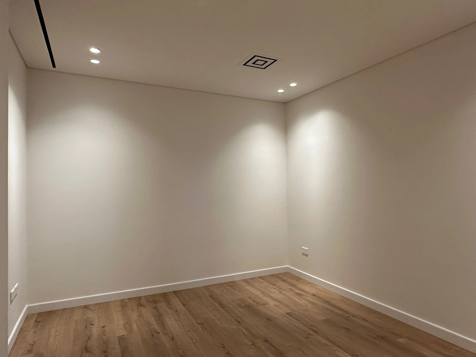 6+ Bedroom House for Rent in Agios Tychonas, Limassol District