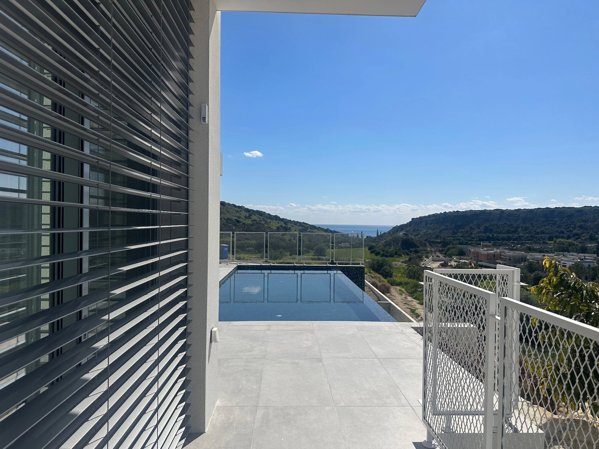 6+ Bedroom House for Rent in Agios Tychonas, Limassol District