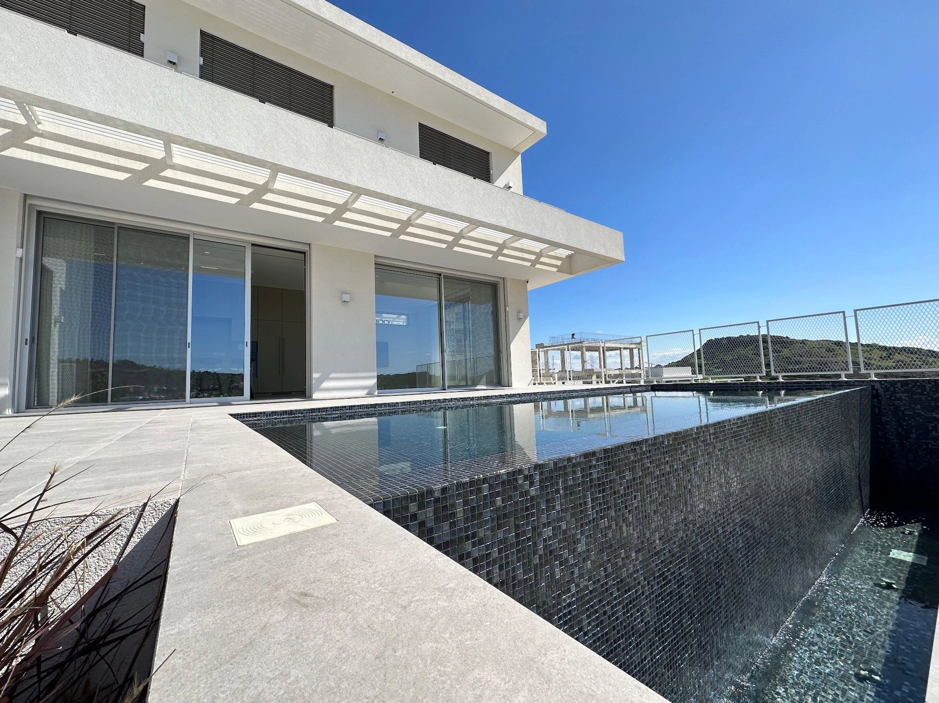 6+ Bedroom House for Rent in Agios Tychonas, Limassol District