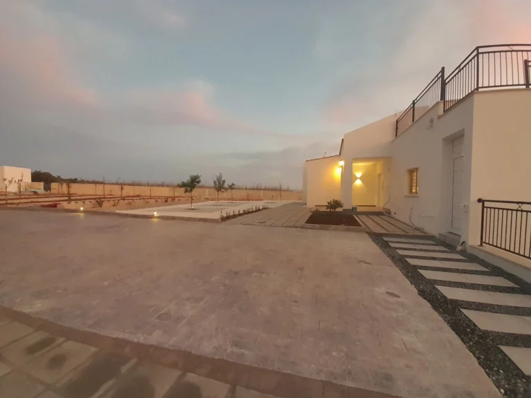 5 Bedroom House for Sale in Kathikas, Paphos District