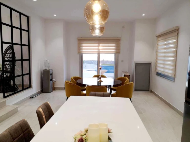 5 Bedroom House for Sale in Kathikas, Paphos District