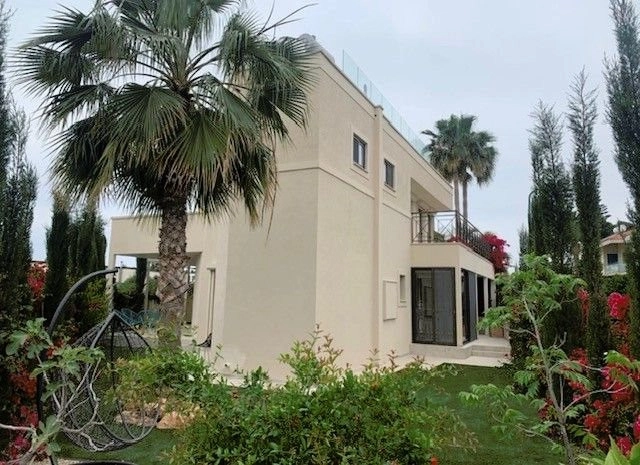 5 Bedroom House for Rent in Pyrgos Lemesou Tourist Area, Limassol District