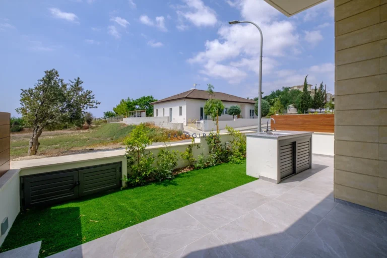 3 Bedroom House for Sale in Tersefanou, Larnaca District