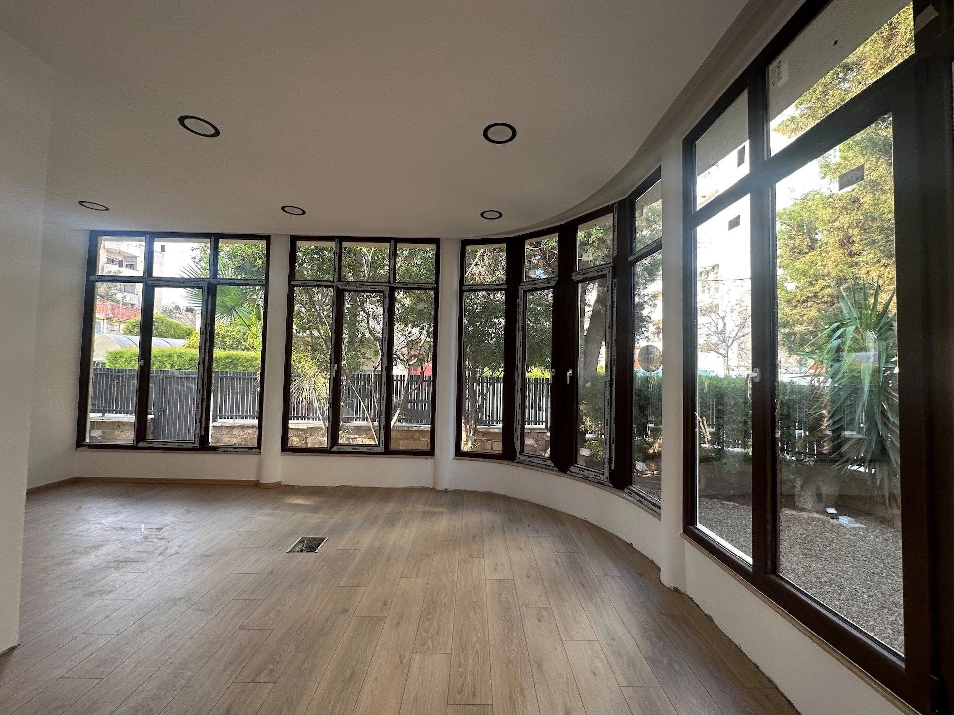 280m² Building for Rent in Limassol – Agia Zoni