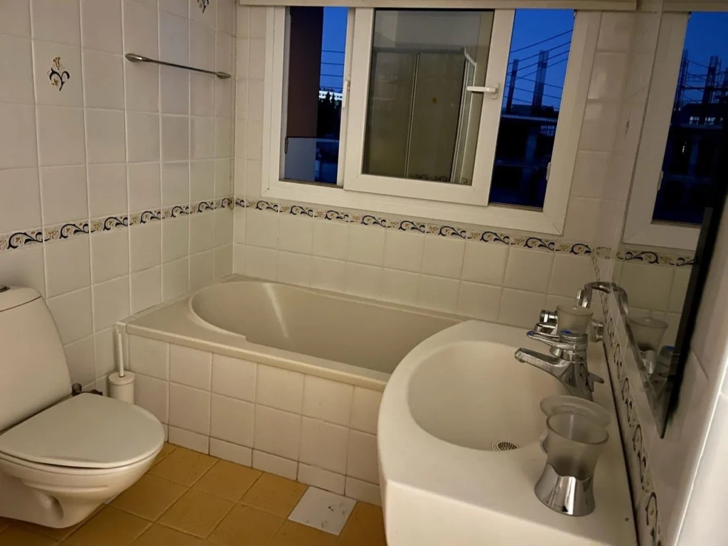 2 Bedroom Apartment for Rent in Amathounta, Limassol District