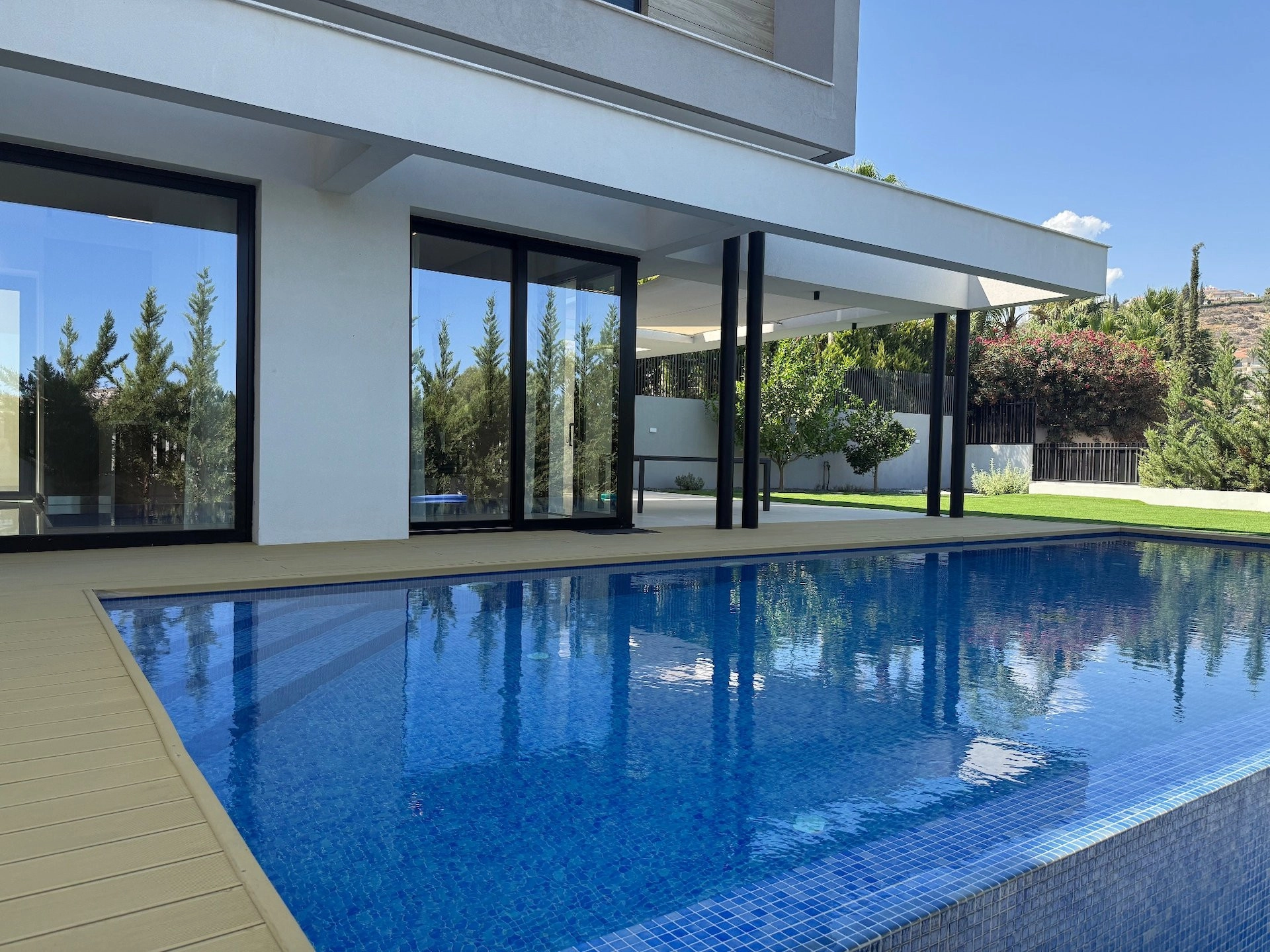 5 Bedroom House for Rent in Agios Tychonas, Limassol District