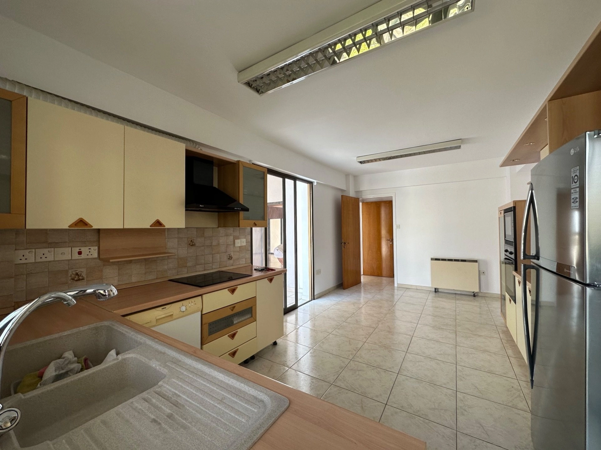 135m² Office for Rent in Limassol – Mesa Geitonia