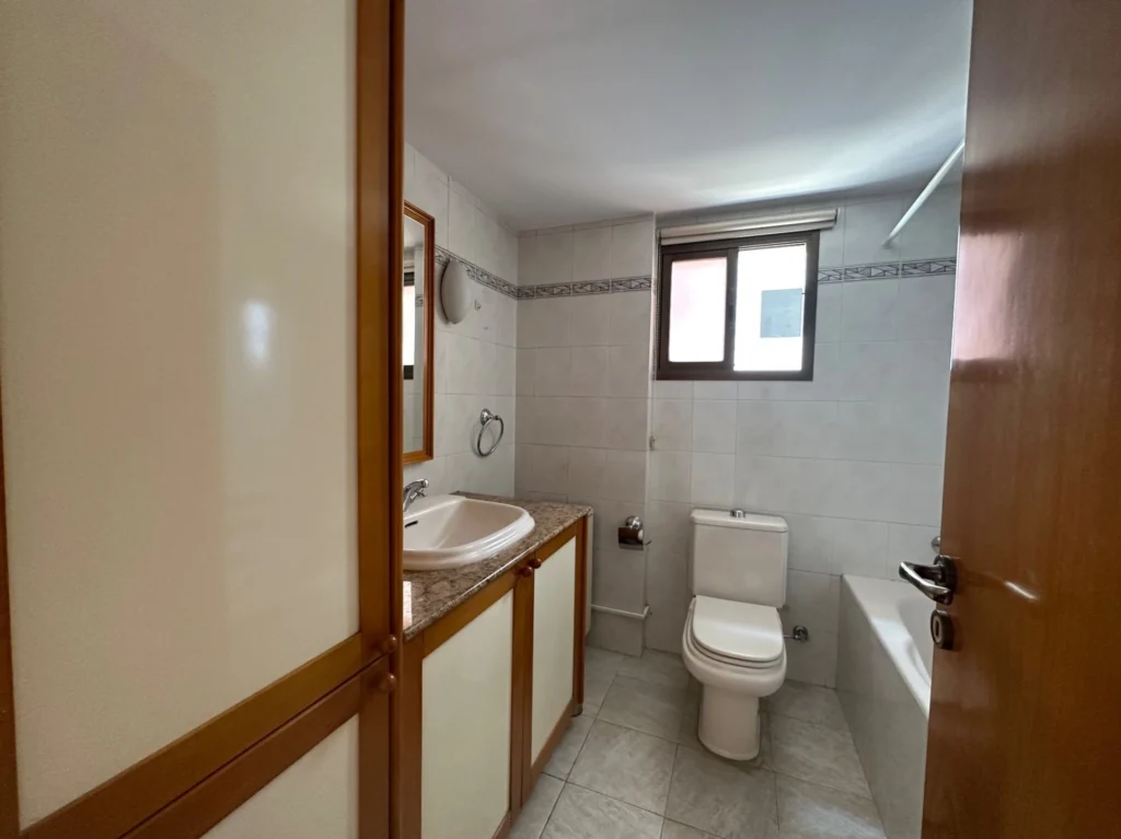 135m² Office for Rent in Limassol – Mesa Geitonia