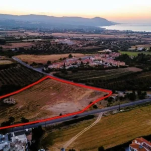 13,676m² Plot for Sale in Prodromi, Paphos District