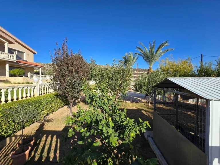 5 Bedroom House for Sale in Fasoula Lemesou, Limassol District
