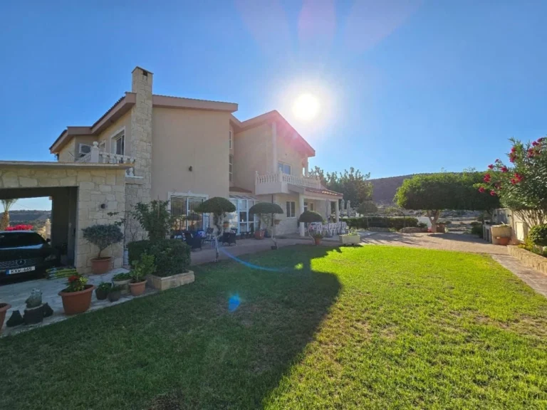 5 Bedroom House for Sale in Fasoula Lemesou, Limassol District