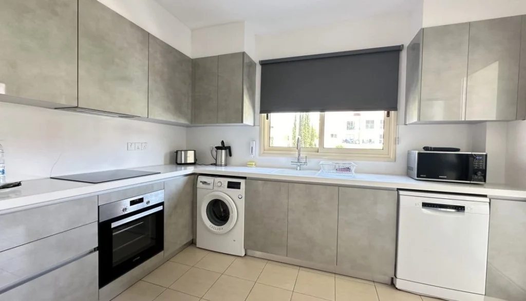 3 Bedroom Apartment for Sale in Paphos – Universal