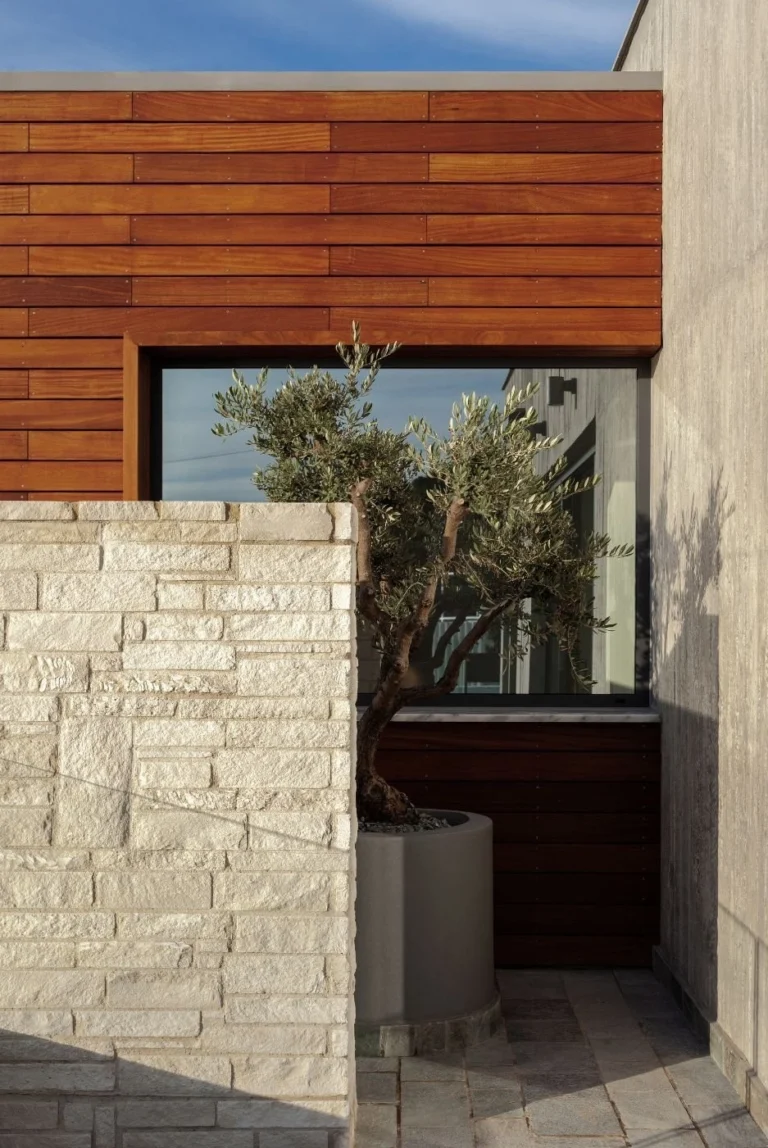 4 Bedroom House for Sale in Sea Caves, Paphos District