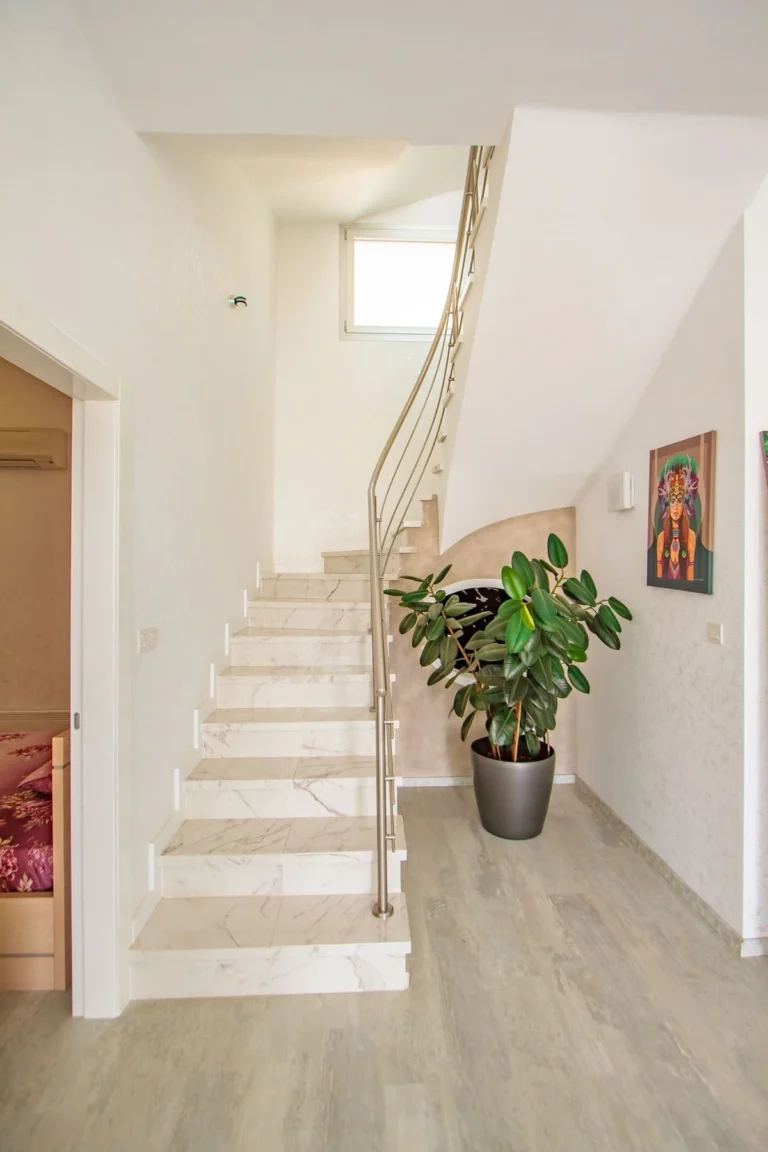 5 Bedroom House for Sale in Agios Tychonas, Limassol District