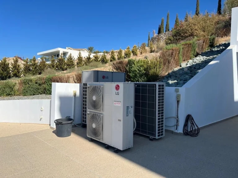 540m² House for Sale in Peyia, Paphos District