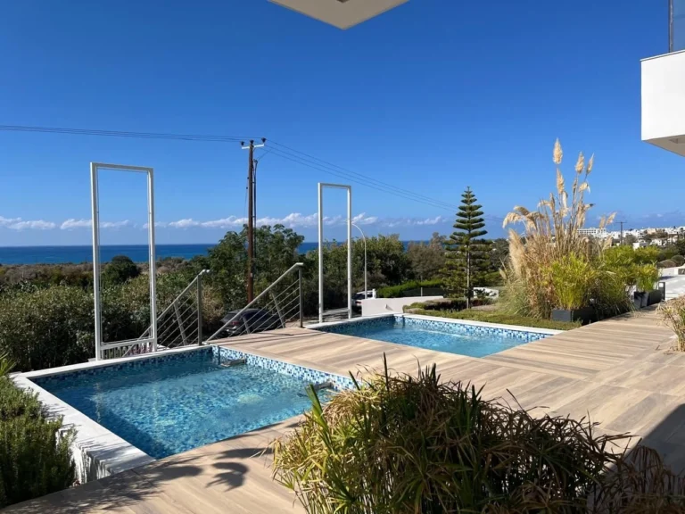 540m² House for Sale in Peyia, Paphos District