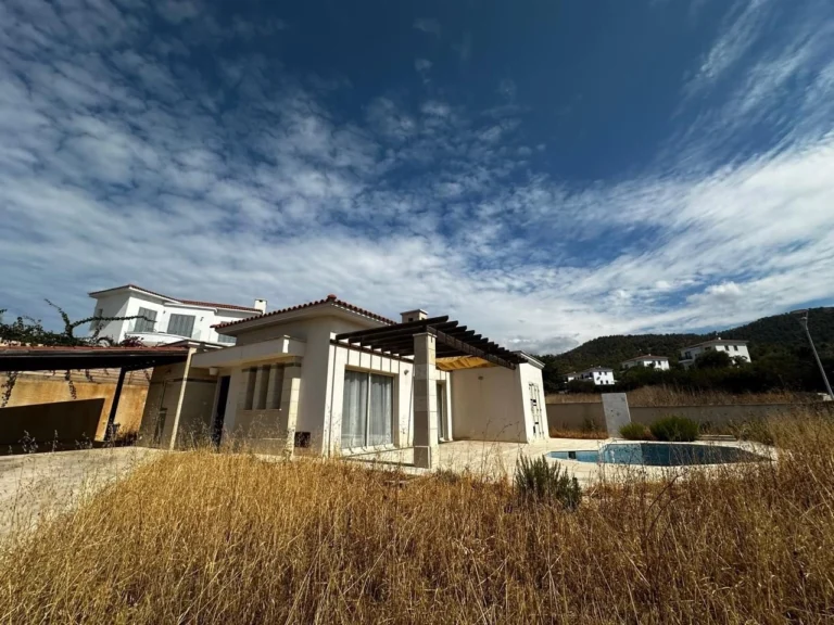 3 Bedroom House for Sale in Argaka, Paphos District