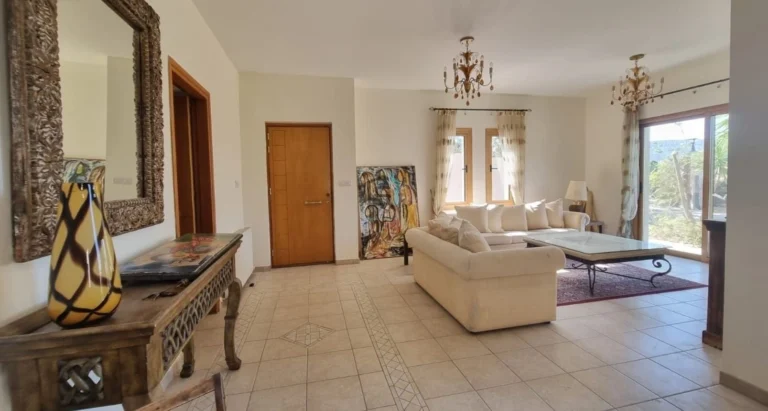 4 Bedroom House for Sale in Akrounta, Limassol District