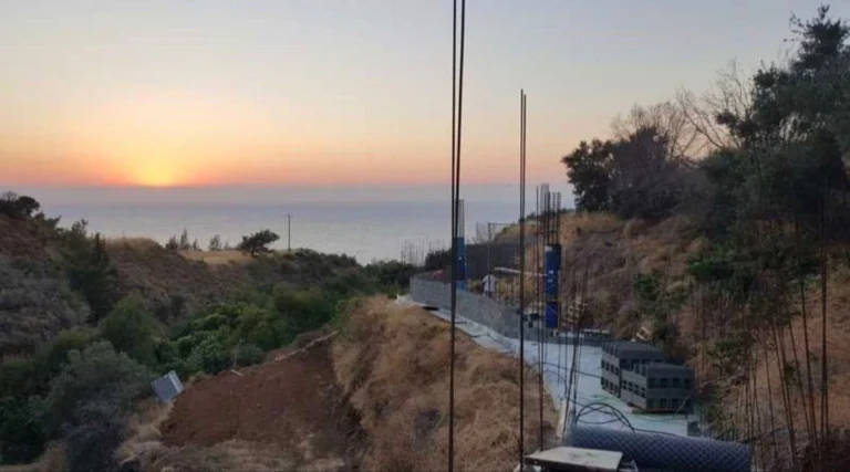 2,286m² Plot for Sale in Pomos, Paphos District