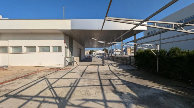1392m² Commercial for Sale in Nicosia – Kaimakli