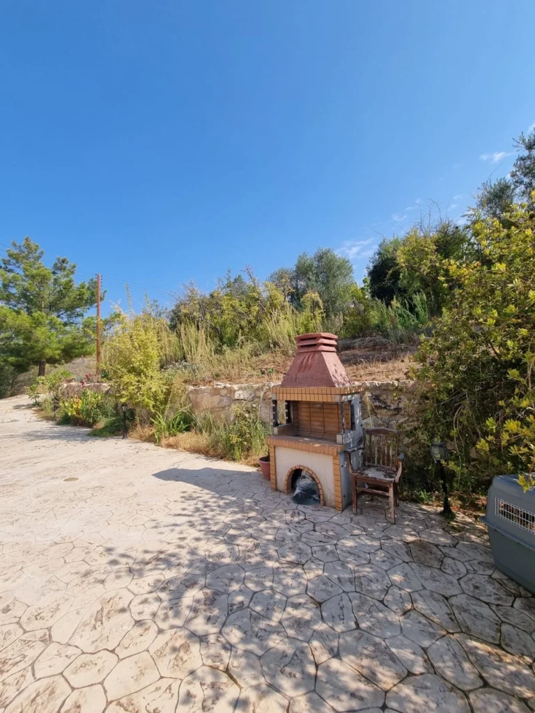 4 Bedroom House for Sale in Agia Marina Chrysochous, Paphos District