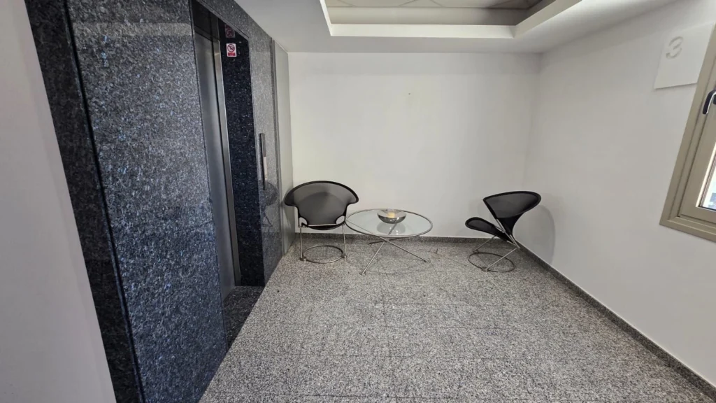 160m² Office for Rent in Limassol District