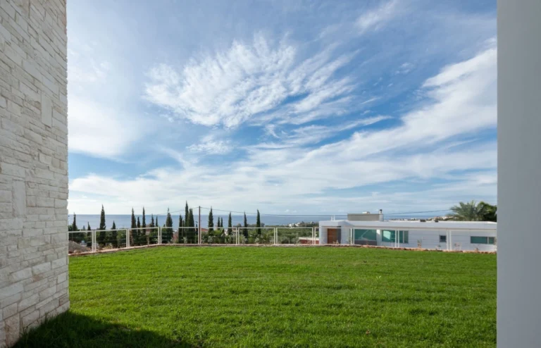 294m² House for Sale in Sea Caves, Paphos District