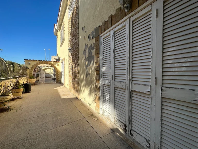 5 Bedroom House for Sale in Limassol District