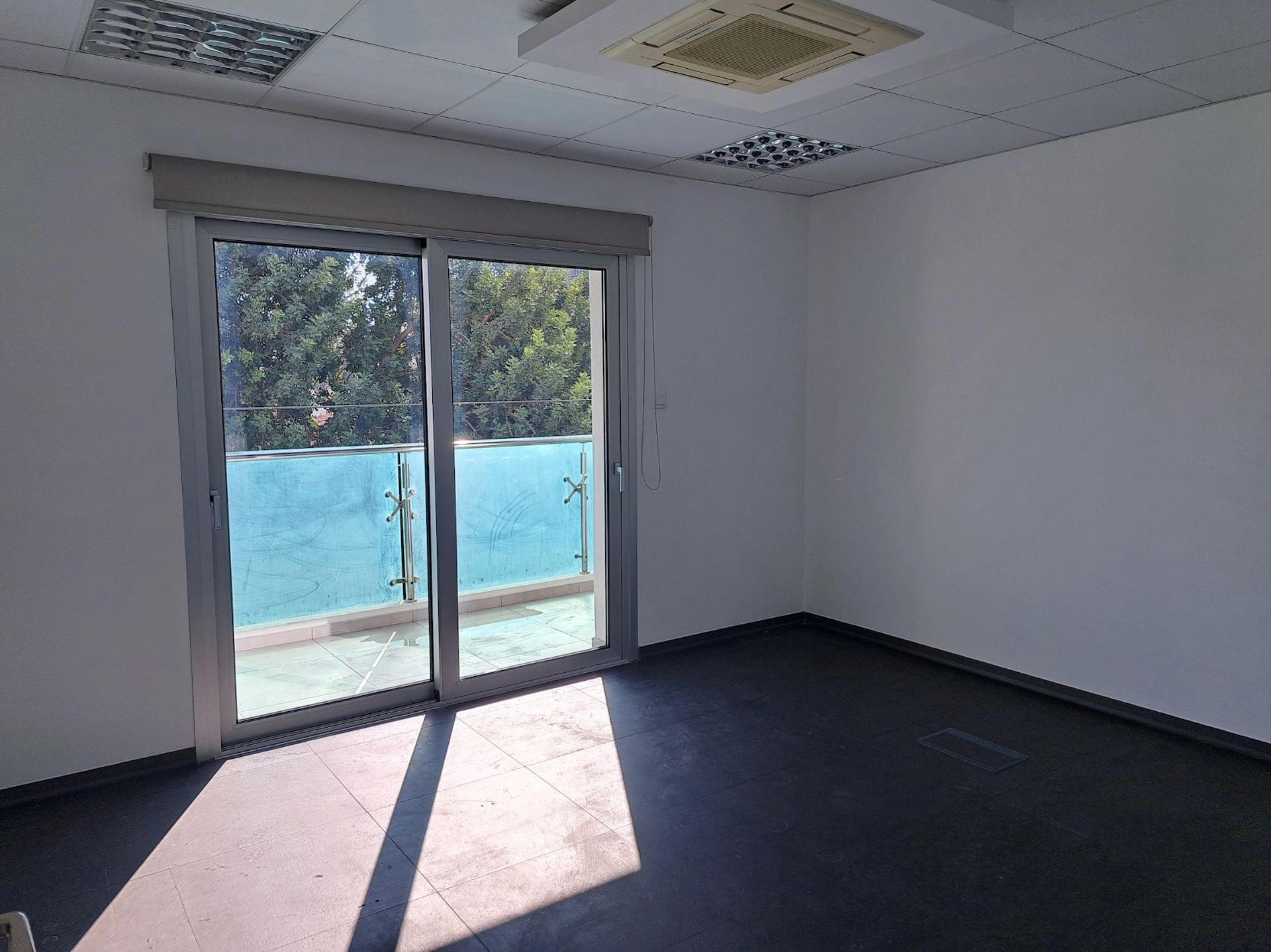 1584m² Office for Rent in Limassol – Katholiki