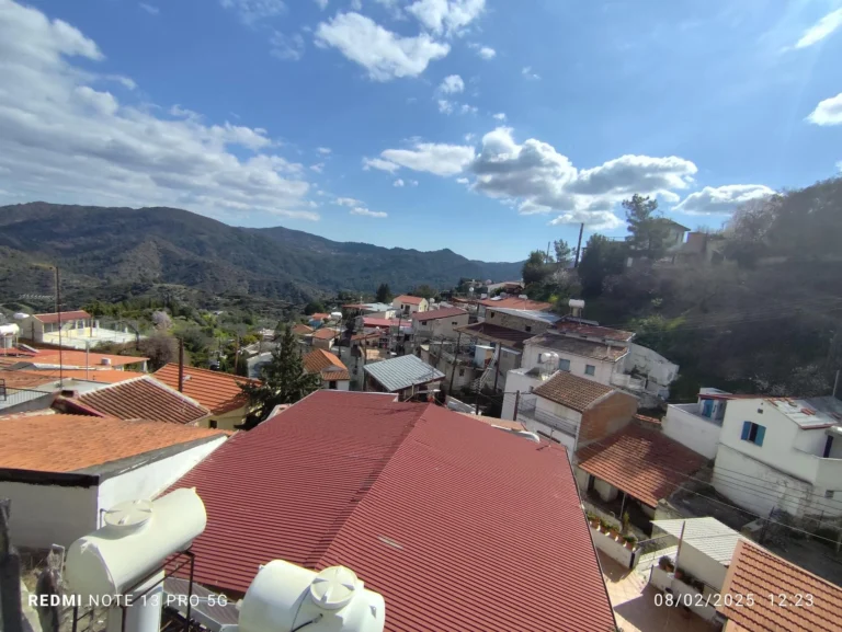 2 Bedroom House for Sale in Dierona, Limassol District