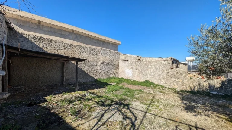 423m² Plot for Sale in Giolou, Paphos District