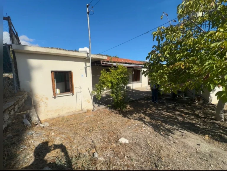2 Bedroom House for Sale in Salamiou, Paphos District