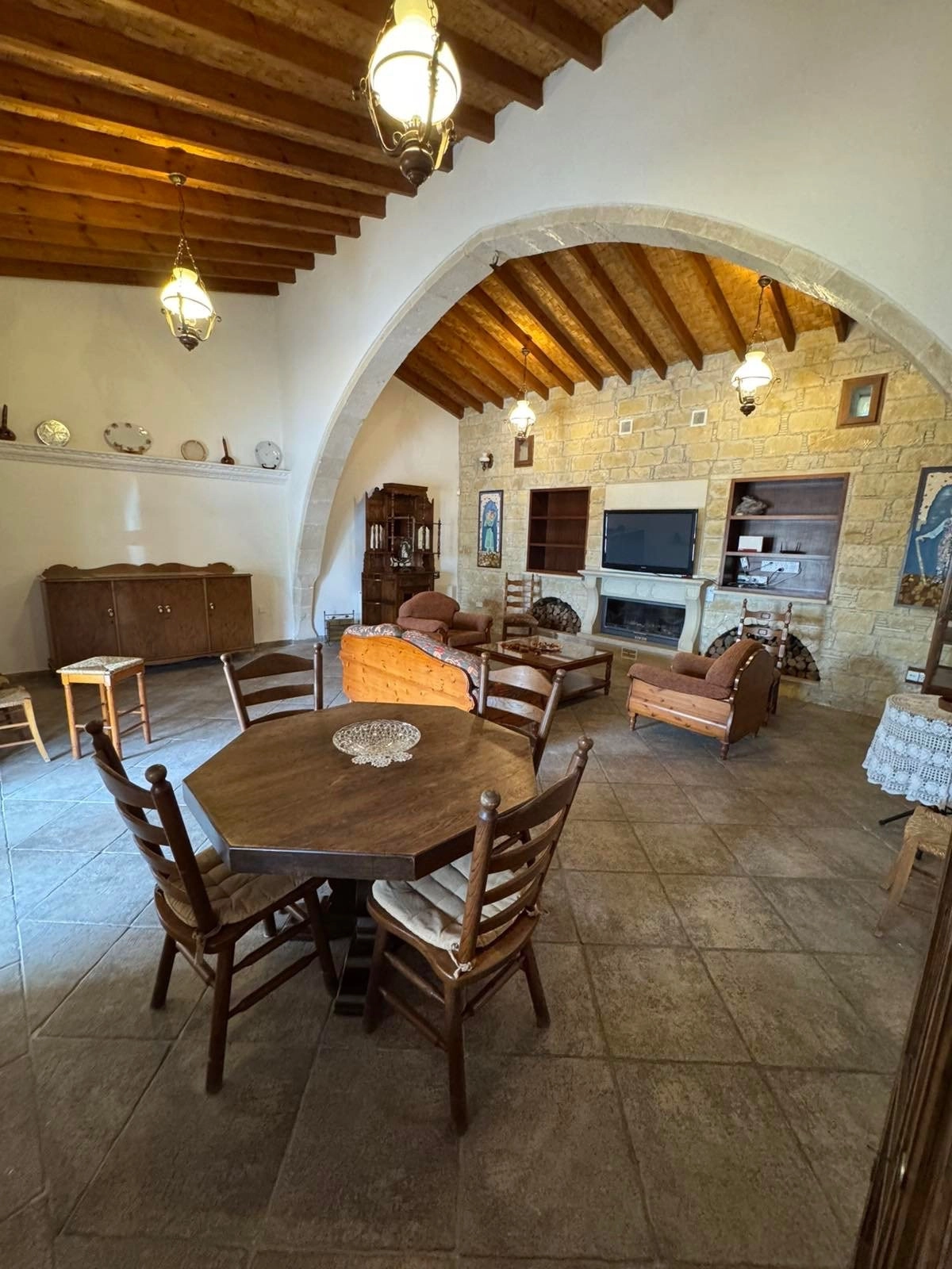 4 Bedroom House for Rent in Agios Tychonas, Limassol District