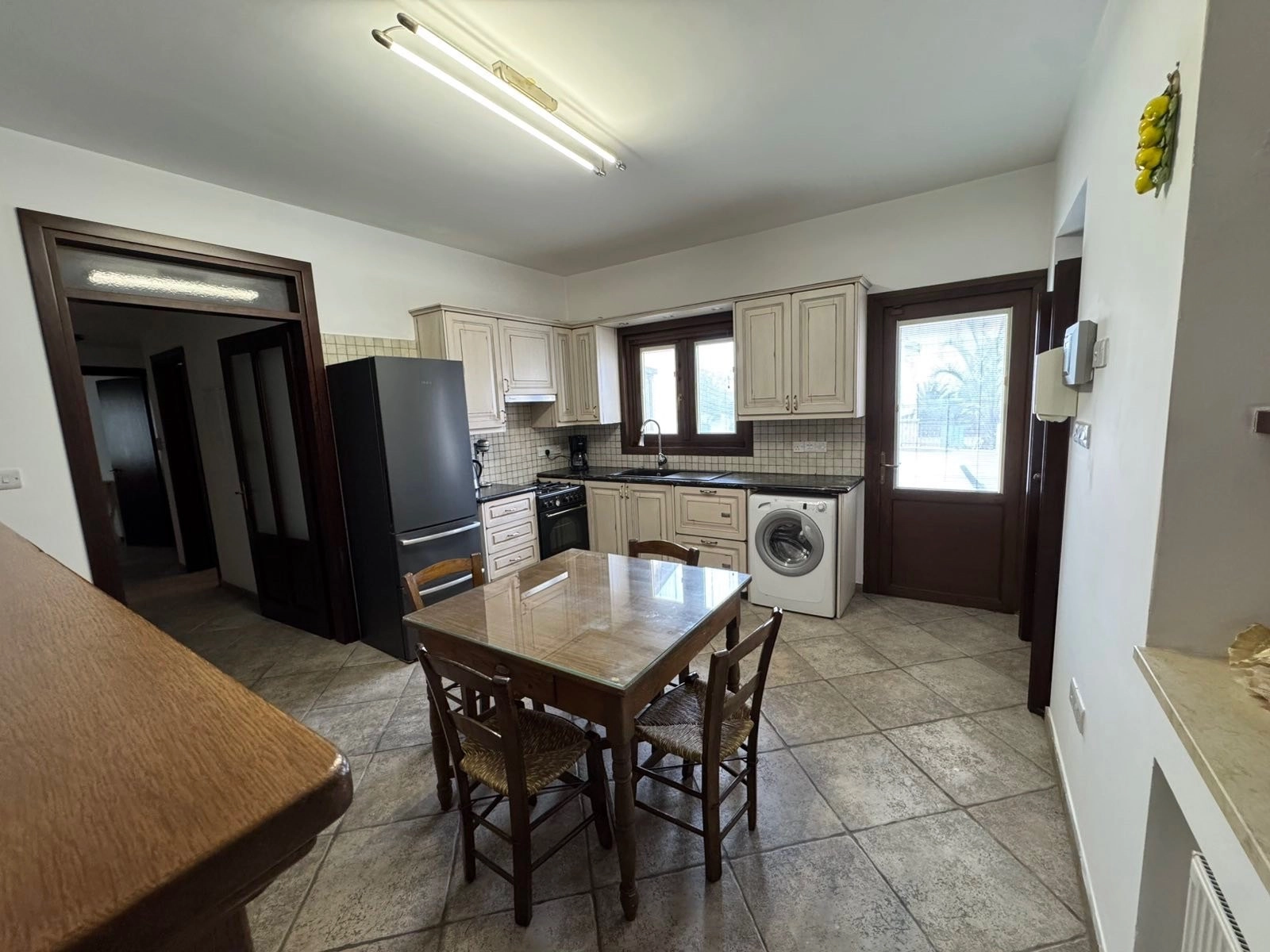 4 Bedroom House for Rent in Agios Tychonas, Limassol District