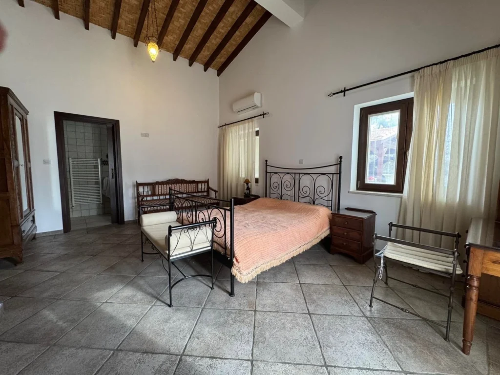 4 Bedroom House for Rent in Agios Tychonas, Limassol District
