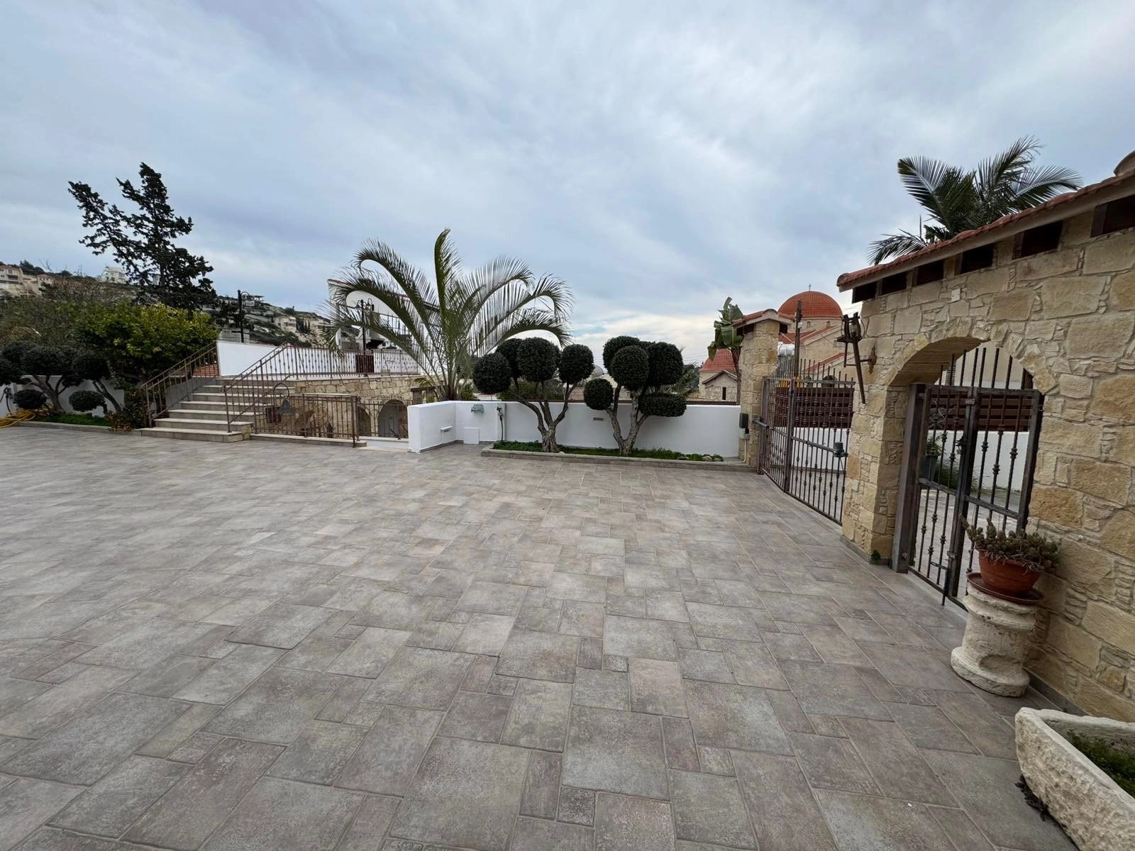 4 Bedroom House for Rent in Agios Tychonas, Limassol District
