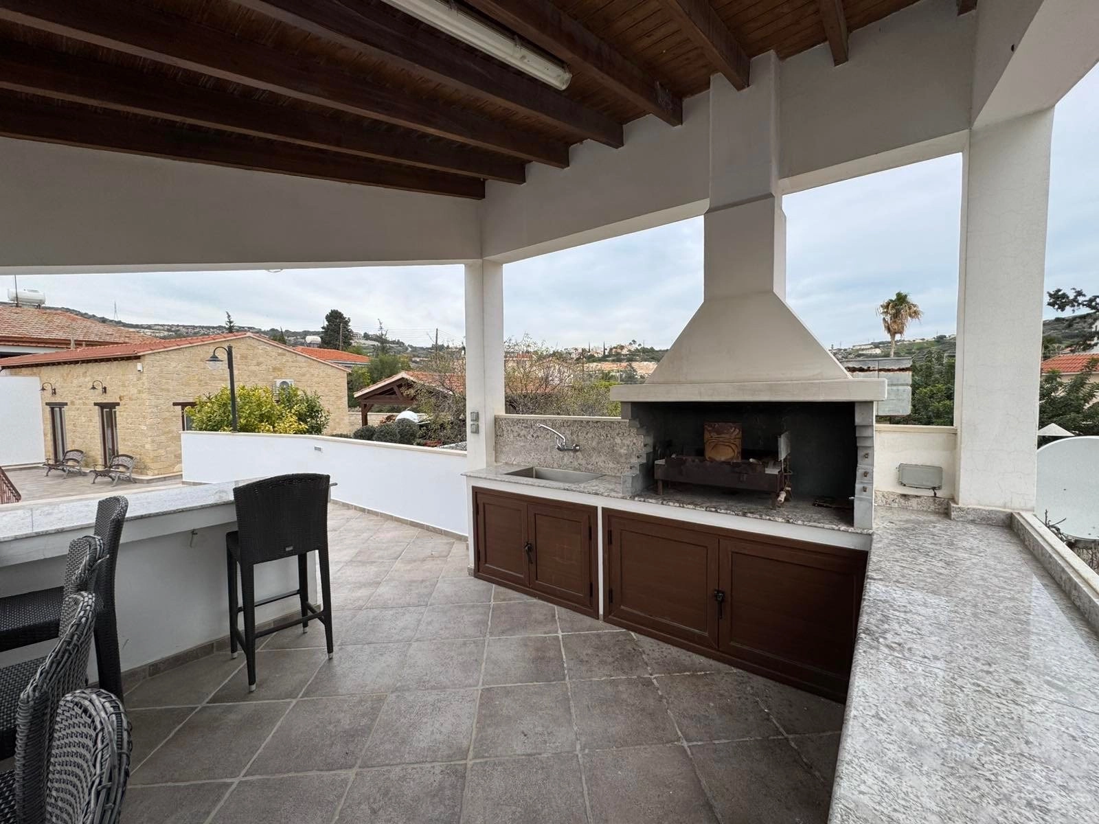 4 Bedroom House for Rent in Agios Tychonas, Limassol District