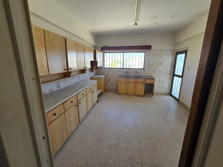 Cheap Apartments for Sale Paphos up to 700000 euro