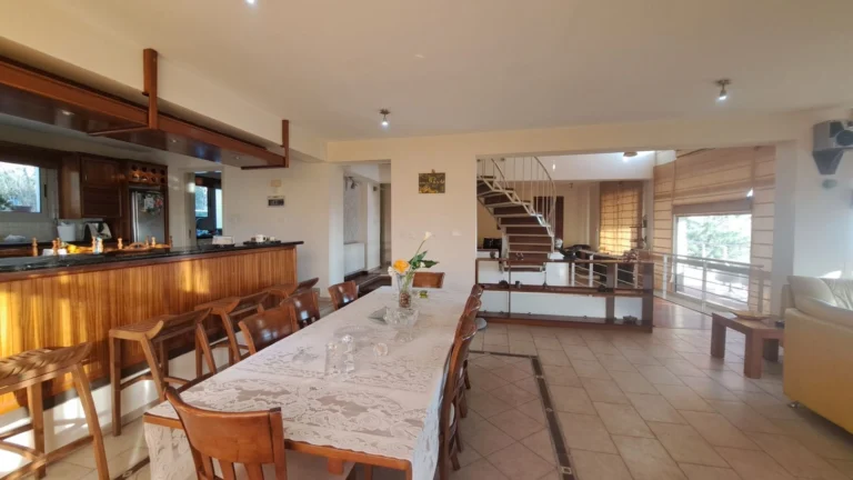 5 Bedroom House for Sale in Armou, Paphos District
