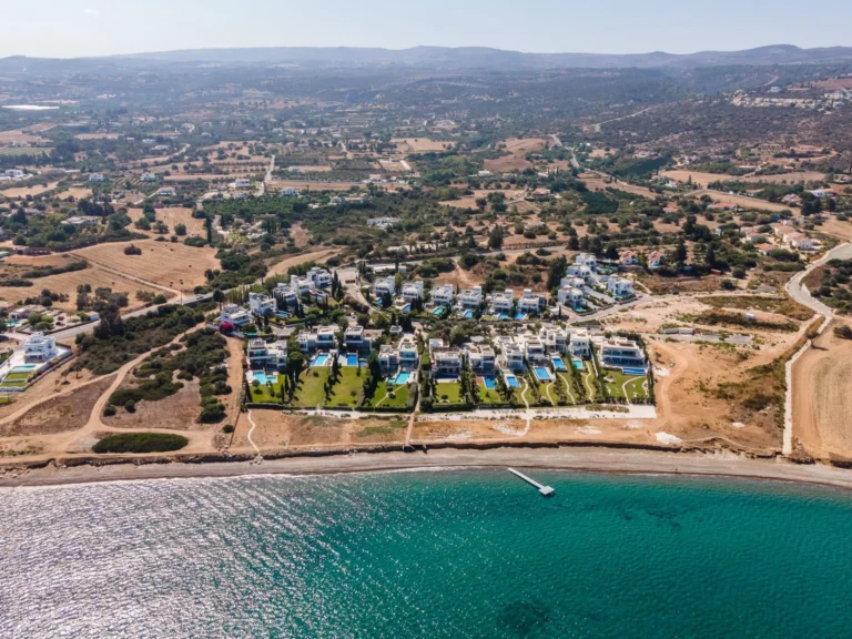 5 Bedroom House for Sale in Latchi (Lakki / Latsi), Paphos District