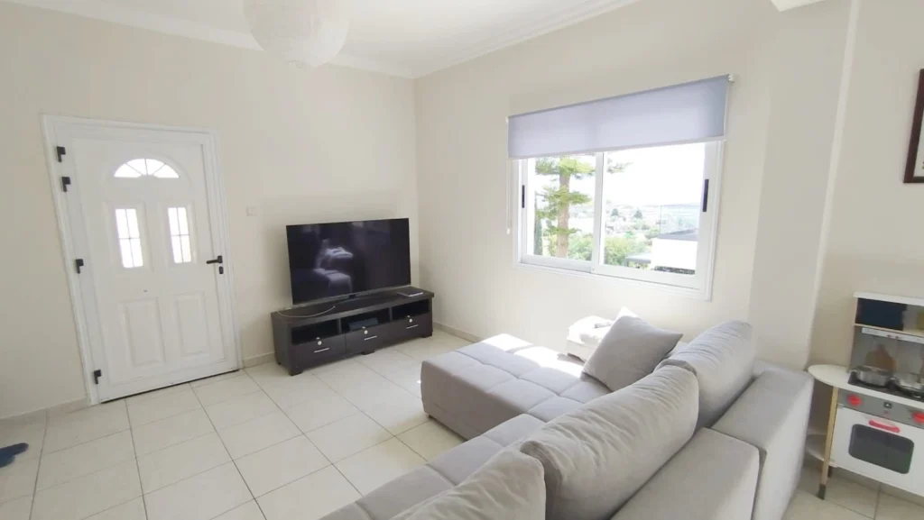 3 Bedroom Apartment for Sale in Tombs Of the Kings, Paphos District