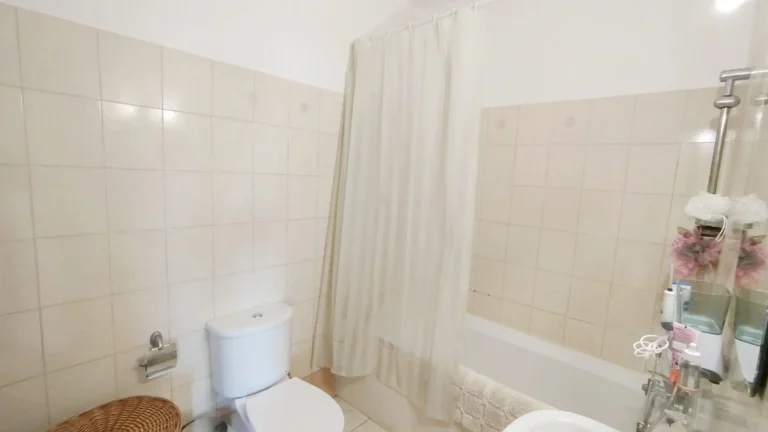3 Bedroom Apartment for Sale in Tombs Of the Kings, Paphos District