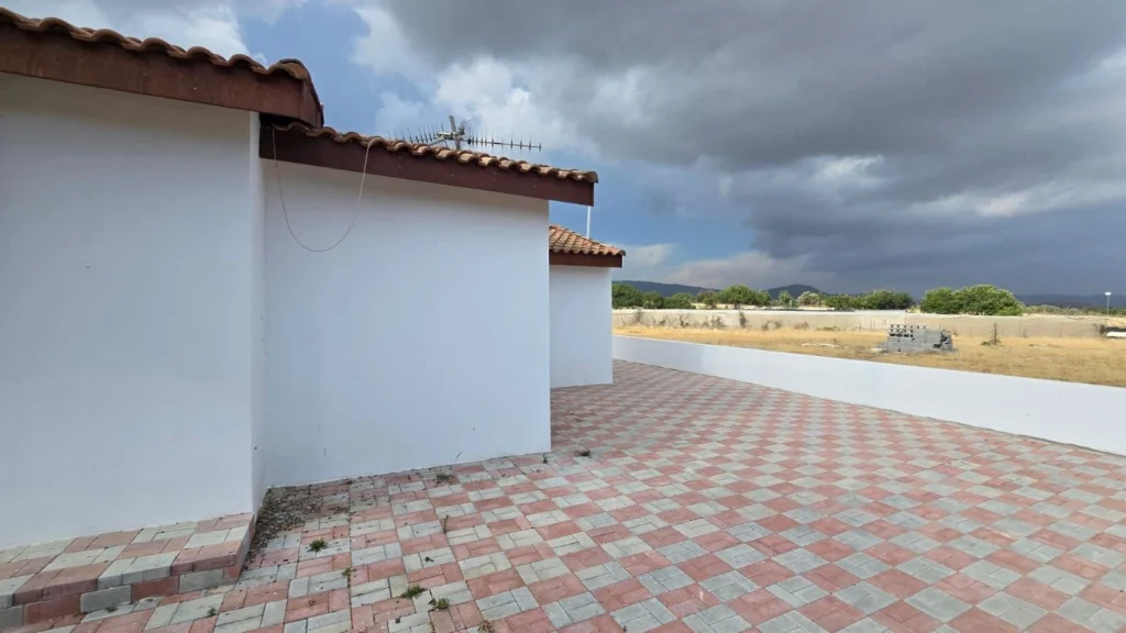 3 Bedroom House for Rent in Parekklisia, Limassol District