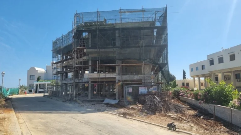 3 Bedroom Apartment for Sale in Chlorakas, Paphos District