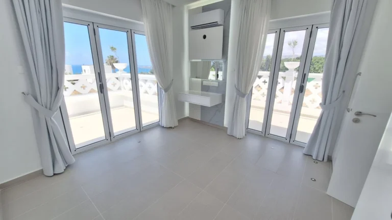 2 Bedroom House for Rent in Kissonerga, Paphos District