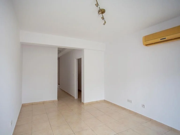 2 Bedroom House for Sale in Peyia, Paphos District