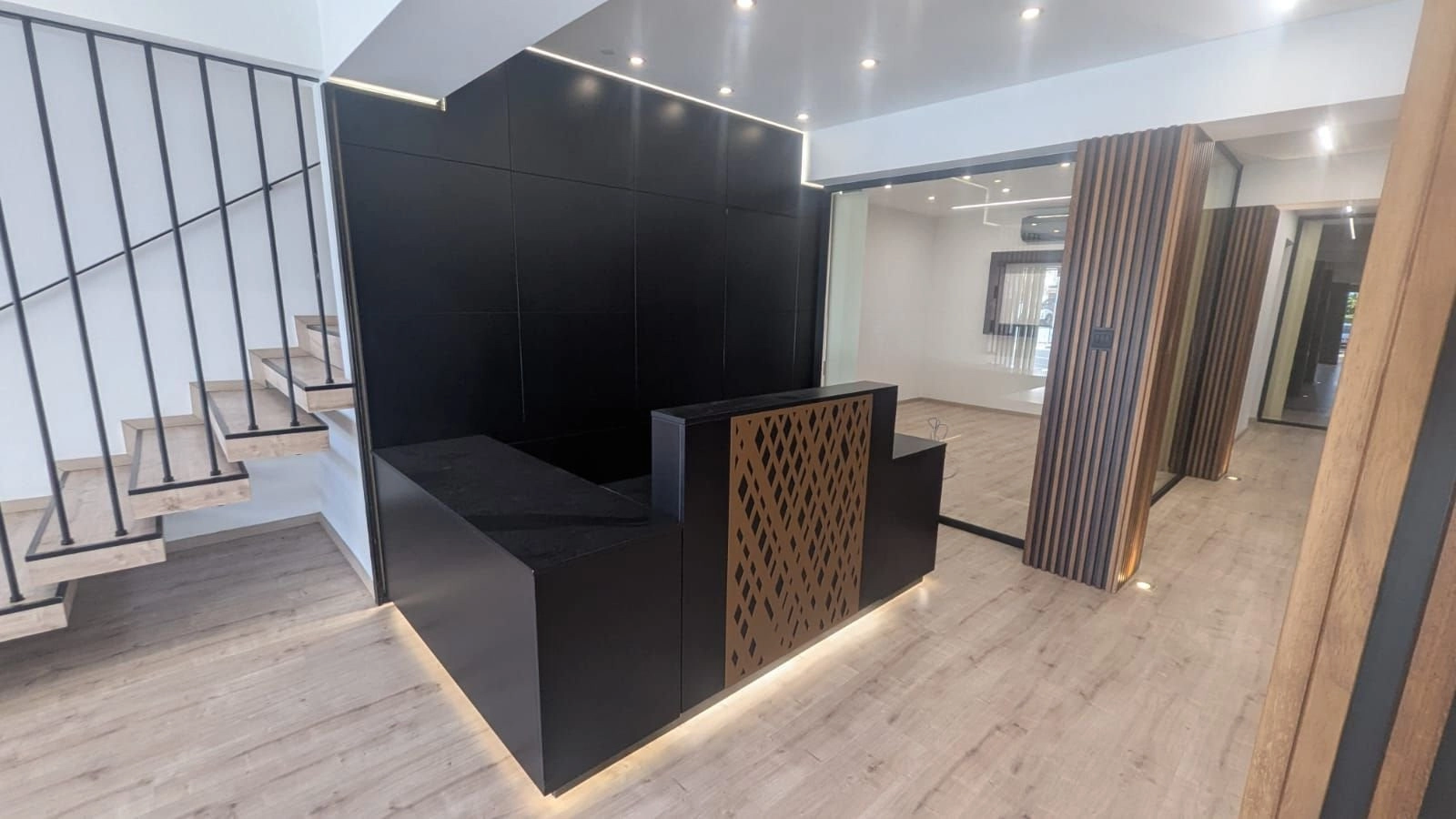 130m² Office for Rent in Limassol District